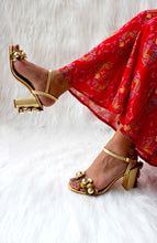 Load image into Gallery viewer, Chloris Gold Heels