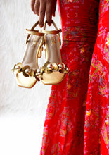 Load image into Gallery viewer, Chloris Gold Heels