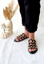 Load image into Gallery viewer, Iris Black Sliders