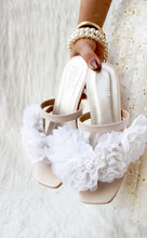 Load image into Gallery viewer, White Peony Heels