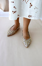 Load image into Gallery viewer, Veronica Beige Sliders