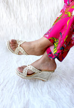 Load image into Gallery viewer, Rosemary Wedge