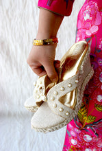 Load image into Gallery viewer, Rosemary Wedge