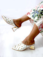 Load image into Gallery viewer, Désirée Ivory