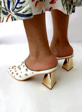 Load image into Gallery viewer, Désirée Ivory