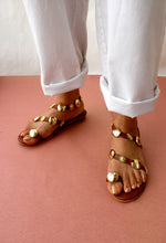 Load image into Gallery viewer, Theo 2.0 Tan Sandals