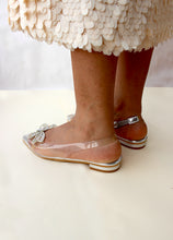 Load image into Gallery viewer, Edith Silver Pointed toes