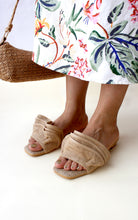 Load image into Gallery viewer, Kai Ruche