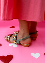 Load image into Gallery viewer, Enchanted Heart