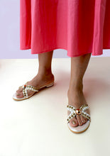 Load image into Gallery viewer, Poppy 2.0 White Sliders