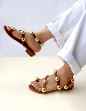 Load image into Gallery viewer, Theo OG Tan Sandals