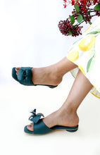 Load image into Gallery viewer, Petunia Forest