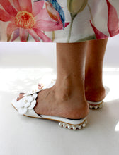 Load image into Gallery viewer, Roselle Ivory