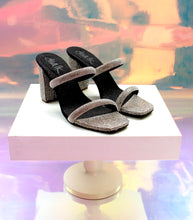 Load image into Gallery viewer, Isla Black Crystal