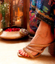 Load image into Gallery viewer, Amber Crystal