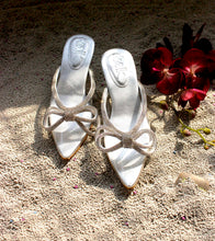 Load image into Gallery viewer, Athena Double-Bow Clear