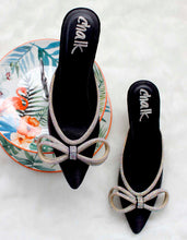 Load image into Gallery viewer, Athena Double-Bow Black