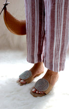 Load image into Gallery viewer, Luna Medium