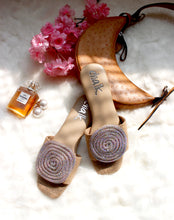 Load image into Gallery viewer, Luna Medium