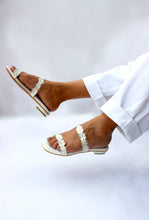 Load image into Gallery viewer, White Camellia Sliders