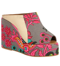 Load image into Gallery viewer, Grey Garden