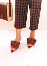 Load image into Gallery viewer, Ruche - Tan Heels