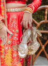 Load image into Gallery viewer, Vintara Gold Blocks
