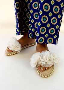 White Peony Sliders