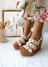 Load image into Gallery viewer, Helen Cloud Wedges
