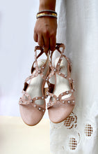 Load image into Gallery viewer, Violae Sandals
