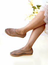 Load image into Gallery viewer, Lucid Taupe
