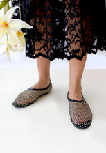 Load image into Gallery viewer, Lucid Ebony
