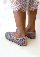 Load image into Gallery viewer, Lucid Cream
