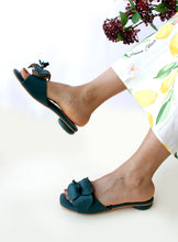 Load image into Gallery viewer, Petunia Forest
