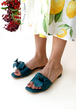 Load image into Gallery viewer, Petunia Forest
