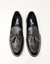 Load image into Gallery viewer, Karl Black Loafers
