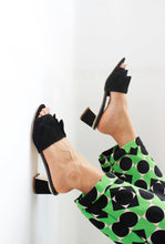 Load image into Gallery viewer, Baronne Ebony Block Heels
